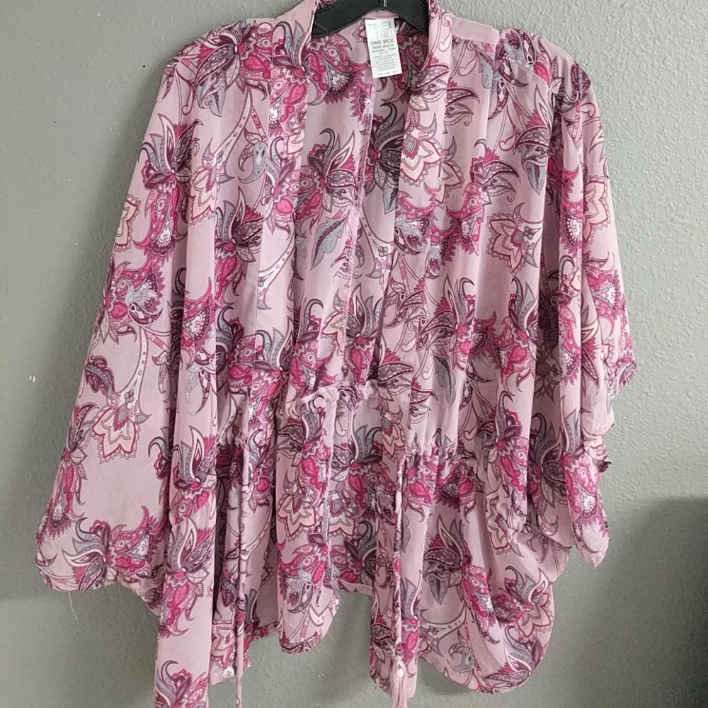 🌺LIKE NEW Gorgeous pink kimono by time and true